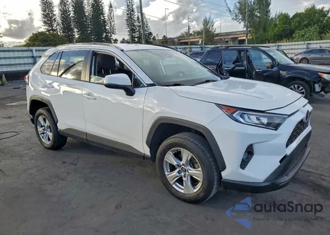 2020 Toyota Rav4 Xle из США, поврежденный, VIN 2T3P1RFV3LC110884